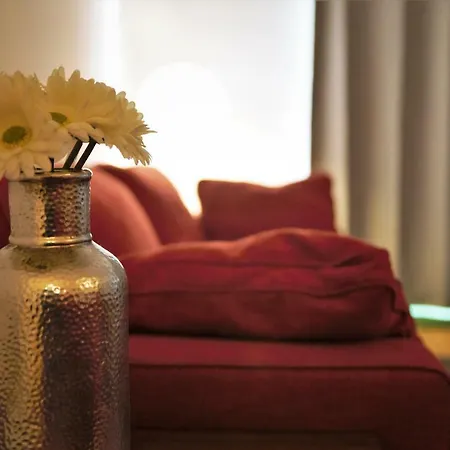 C002 Apartment *